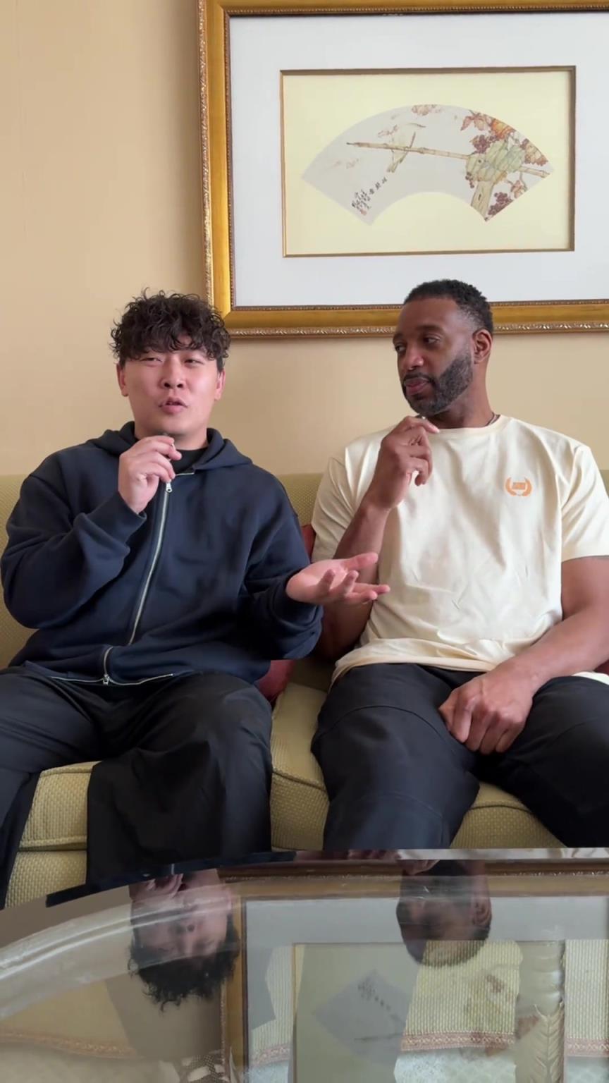 小伙子你真勇啊，在麥迪面前“那個，那個”的