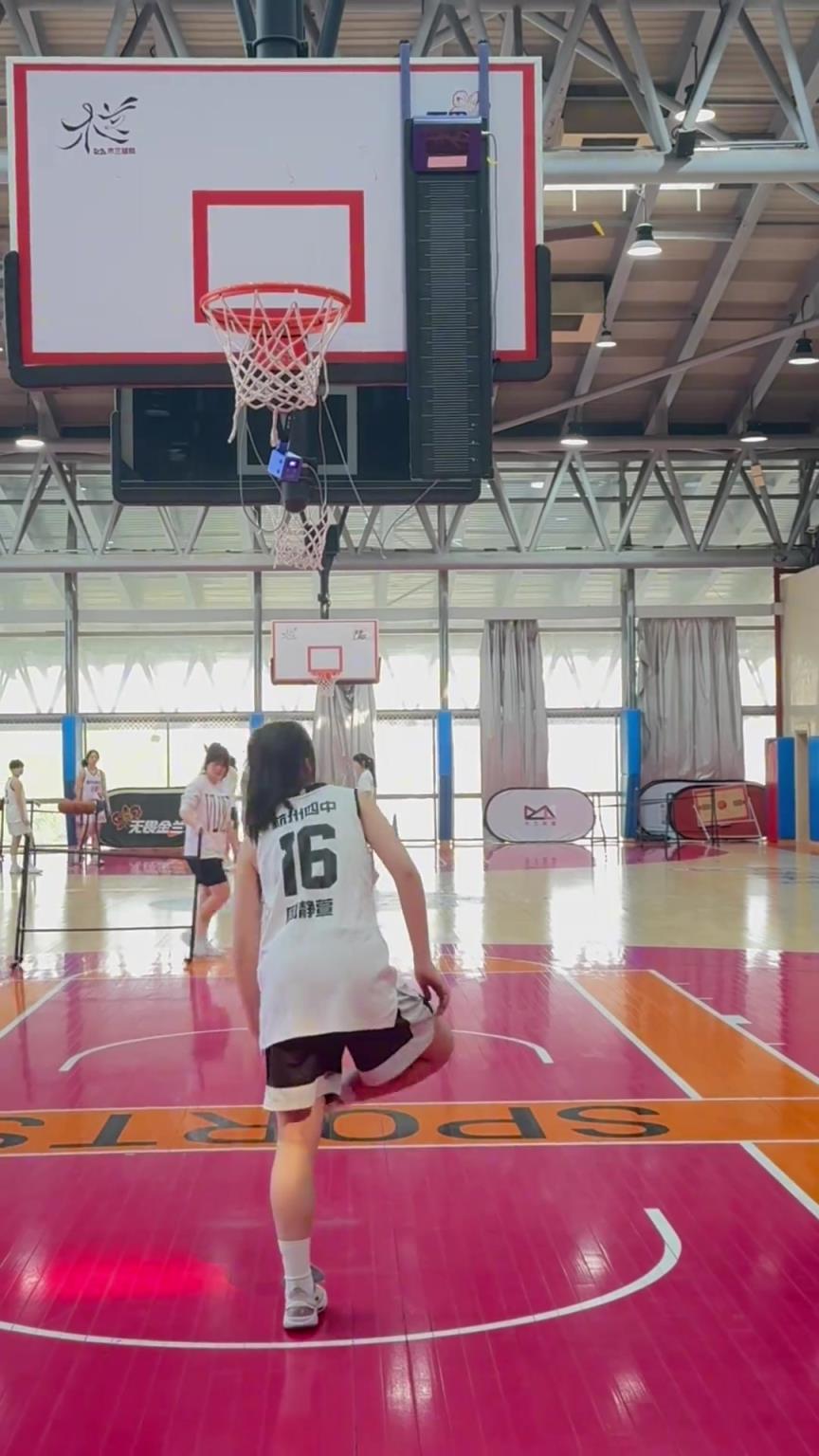 所以，你能摸高多少？