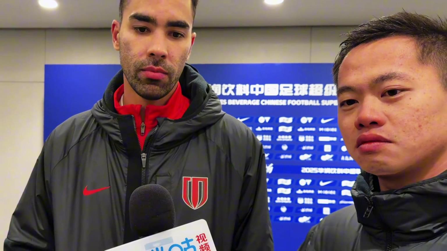 德?tīng)柤佣噘惡蟛稍L：主教練給了我很大信心，拿到3分的最重要的