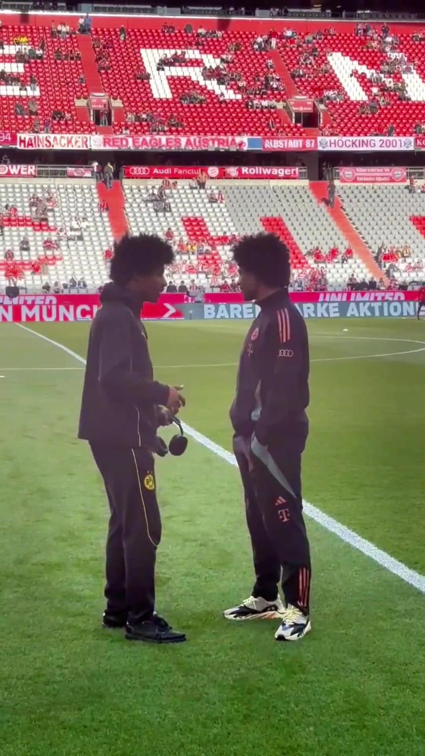 一模一樣的蓬蓬頭！一時(shí)分不清阿德耶米和格納布里了！