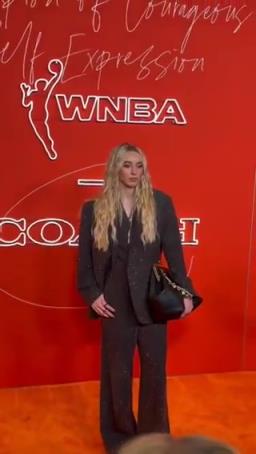 女狀元佩吉強(qiáng)勢(shì)登陸WNBA，實(shí)力超強(qiáng)，顏值也杠杠的